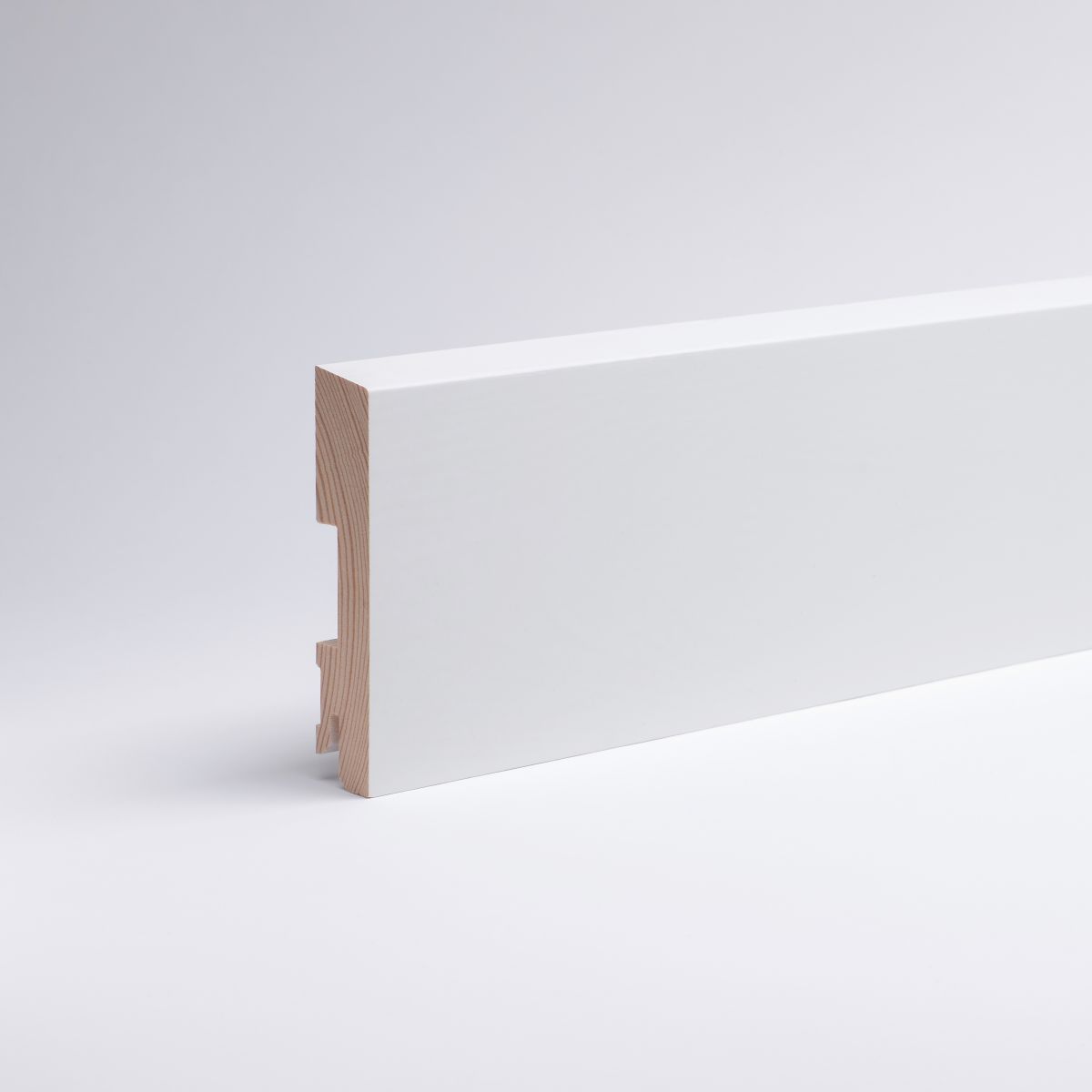 Massivholz-Sockelleiste abgeschrägt 100 mm - Weiß RAL 9010