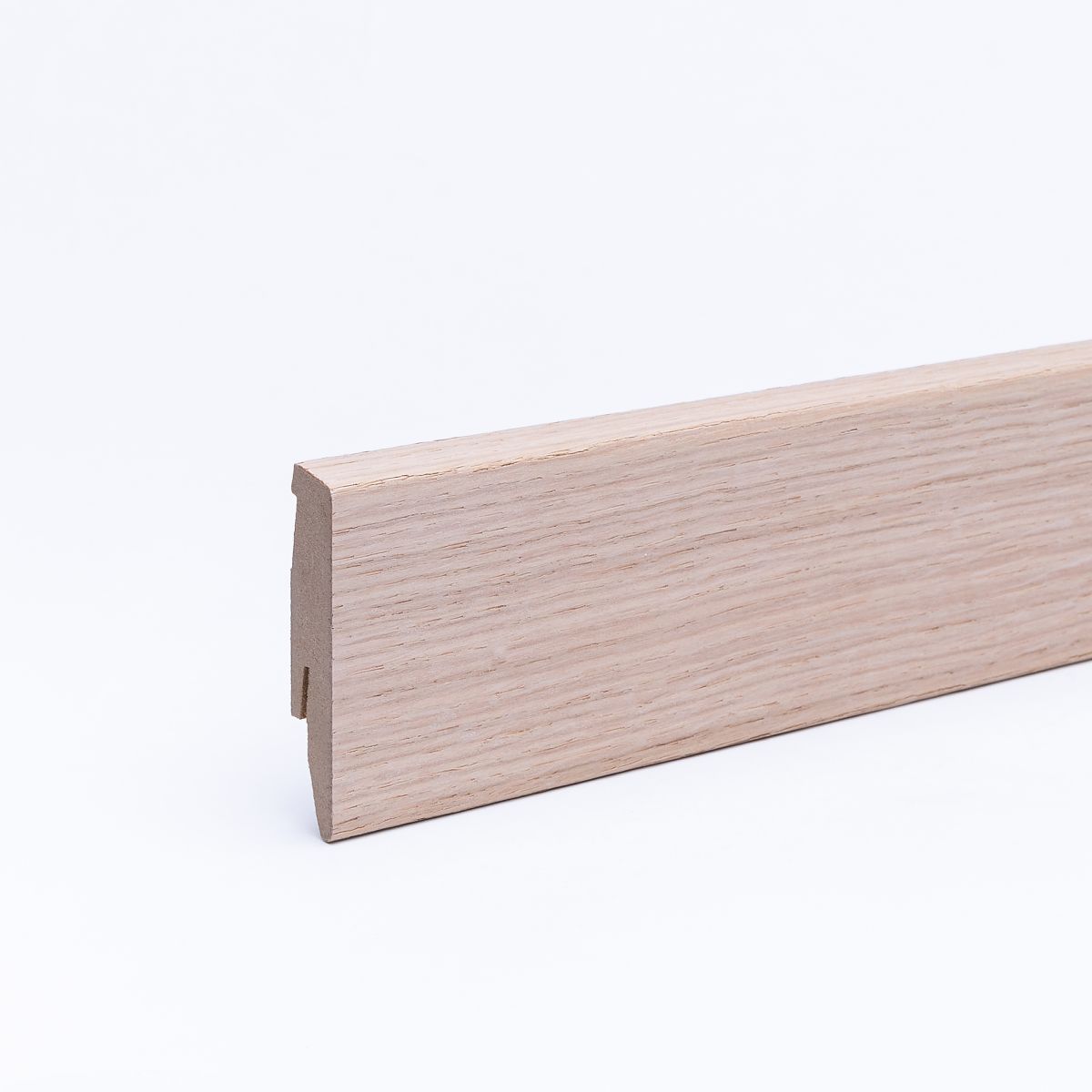 Veneer skirting 60mm untreated oak Veneer skirting 60mm untreated oak