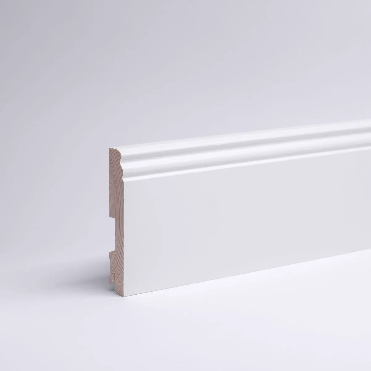 Massivholz-Sockelleiste Berliner Profil 120mm - Buche RAL9016 Weiß lackiert