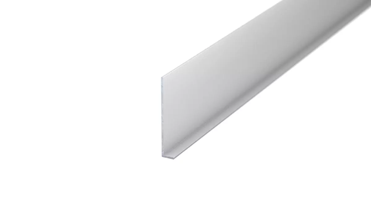 Winkel-Sockelleiste 9,5 x 60 x 5.000 mm - Silber