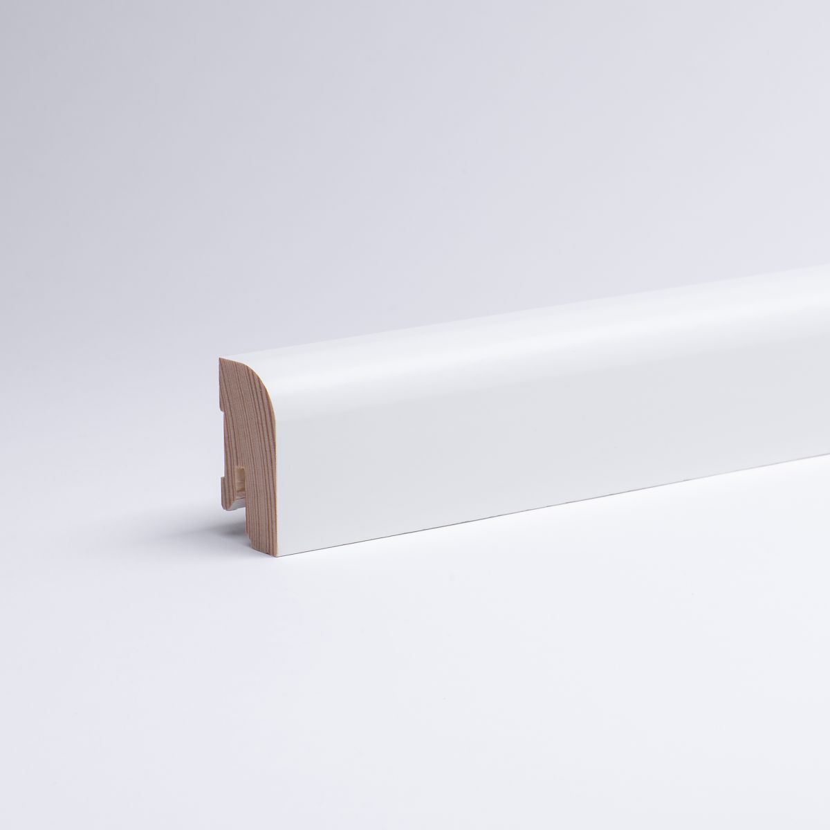 Solid wood skirting 40mm with rounded front edge RAL9010 Solid wood skirting 40mm with rounded front edge RAL9010
