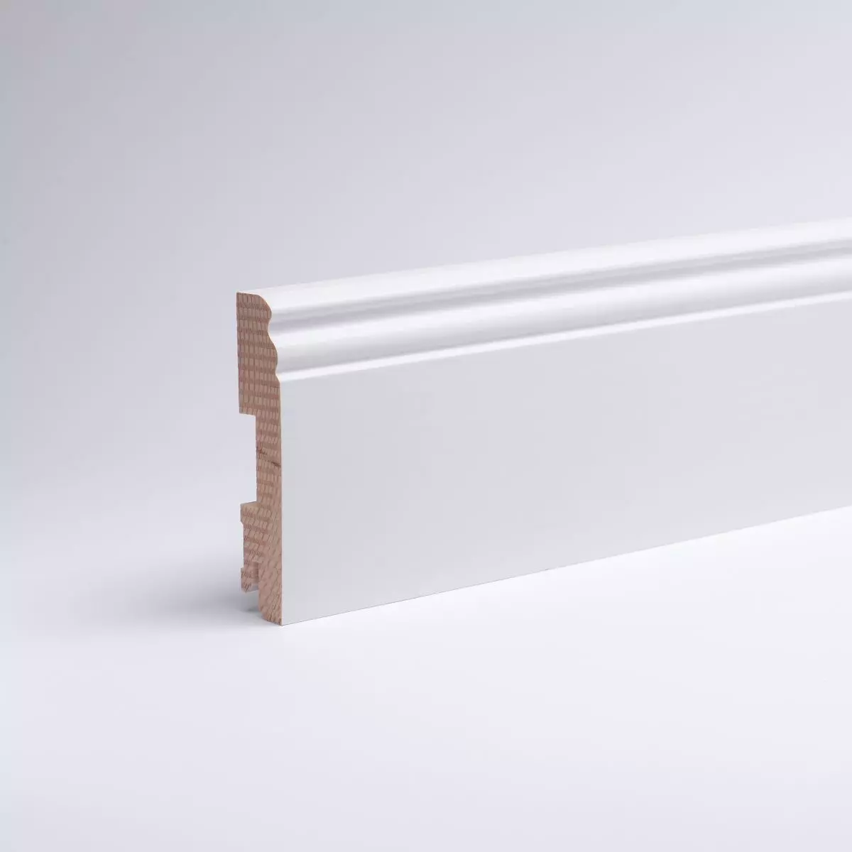 Massivholz-Sockelleiste Berliner Profil 100mm - Buche RAL9016 Weiß lackiert
