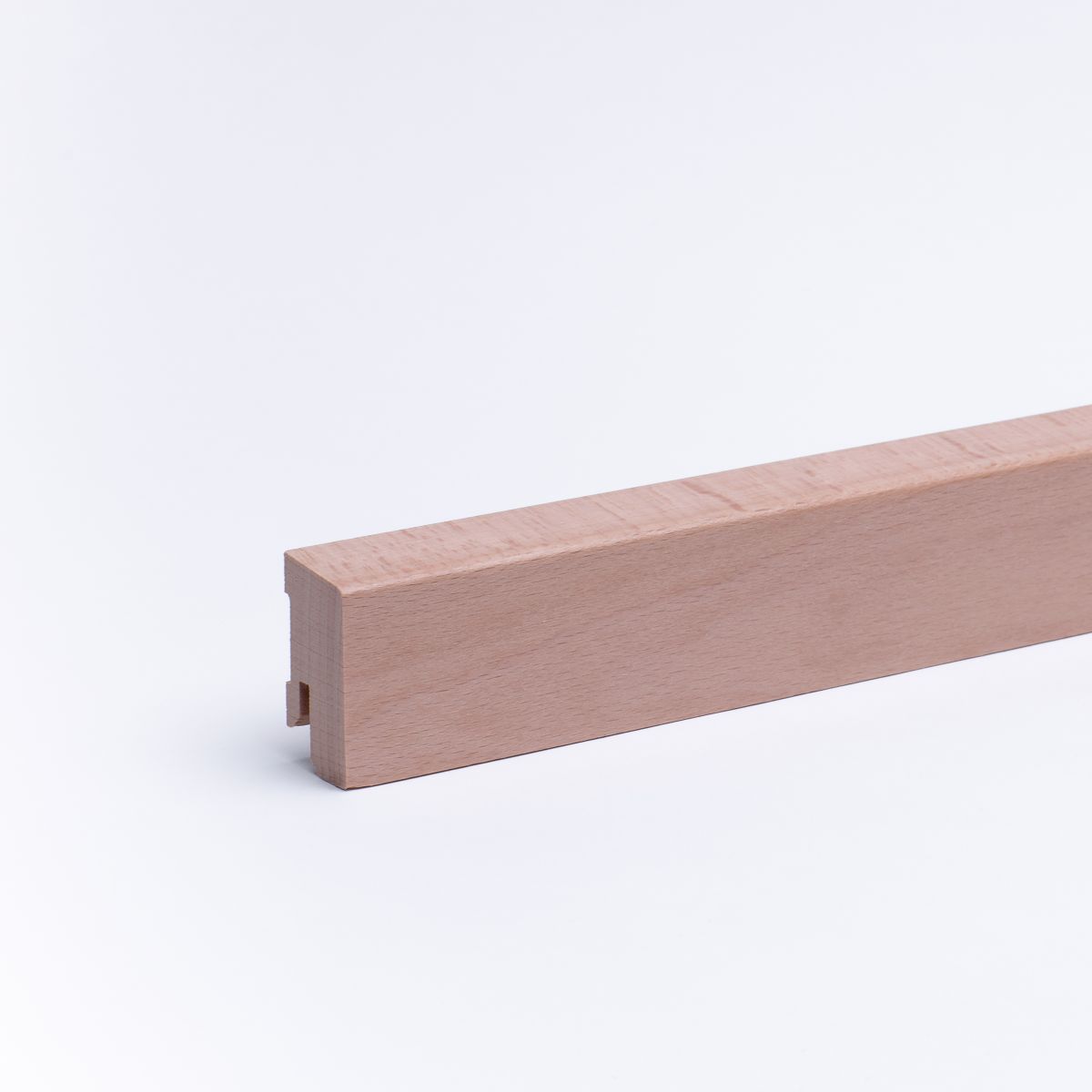 Solid wood skirting 40mm beveled - beech varnished Solid wood skirting 40mm beveled - beech varnished