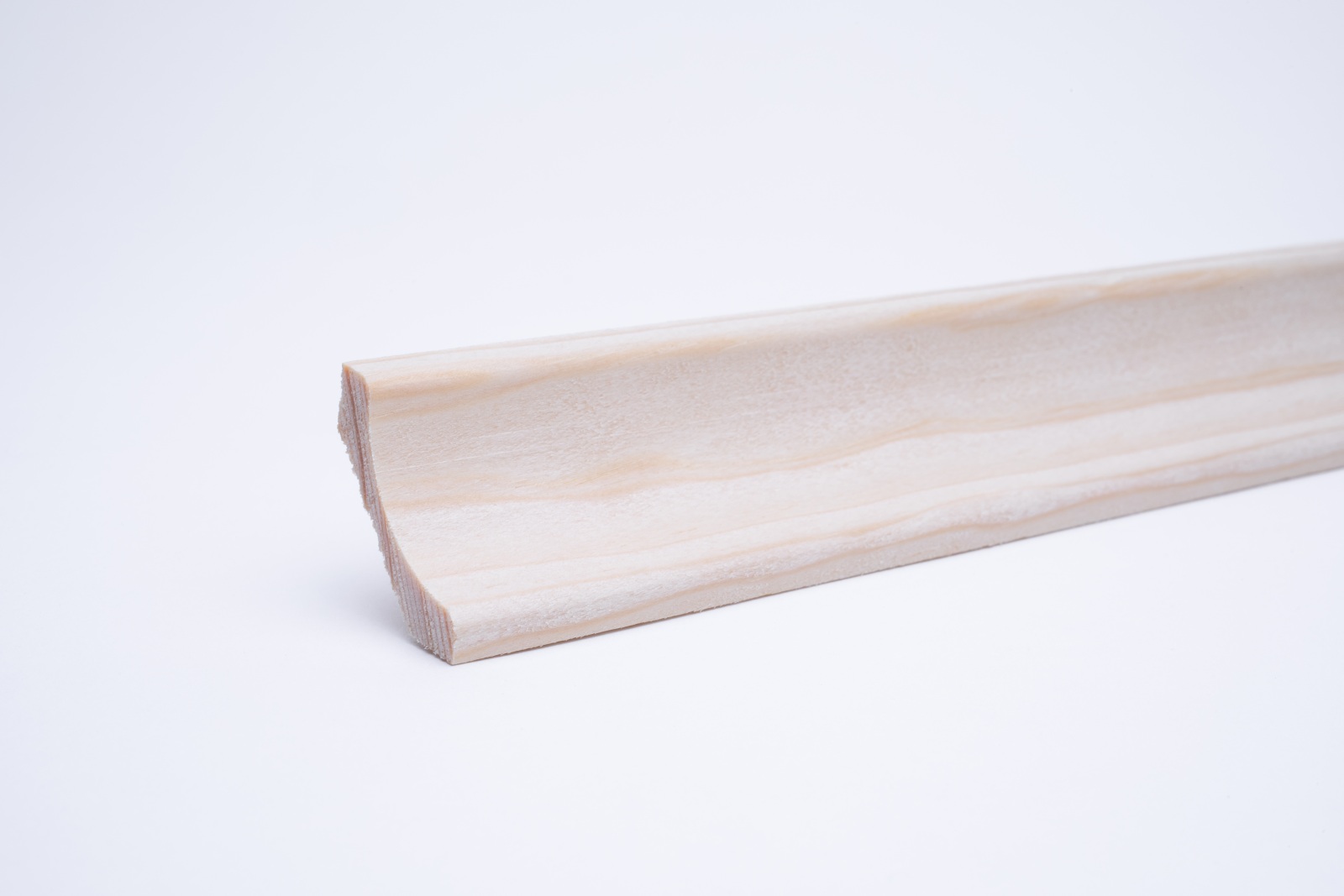 Real wood skirting as coved profile in pine untreated