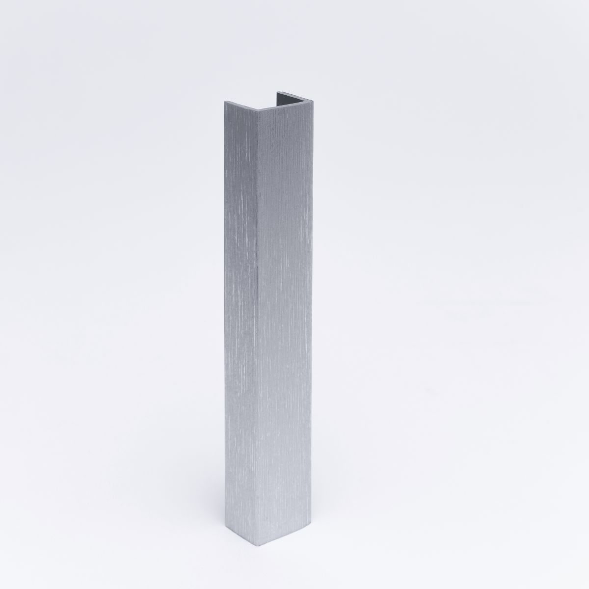 Abschluss für Sockelblende KS100 - Aluminium
