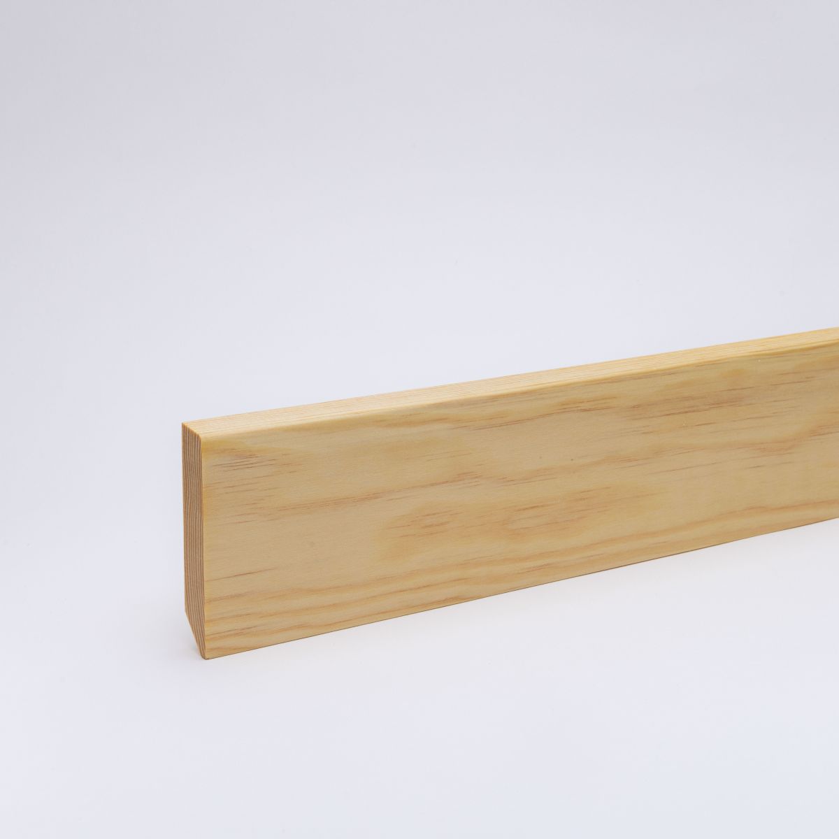 Solid wood skirting board beveled 90mm - pine oiled Solid wood skirting board beveled 90mm - pine oiled