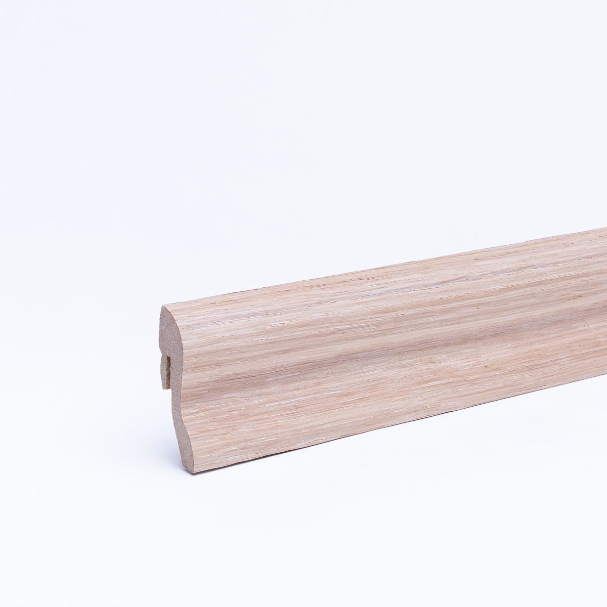 Veneer skirting 40mm oiled oak Veneer skirting 40mm oiled oak