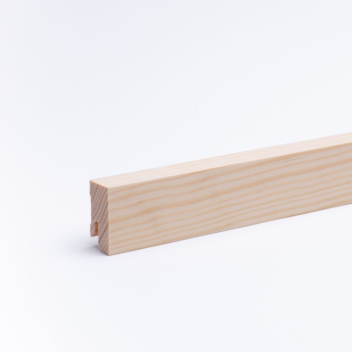 Solid wood skirting 40 mm with quadrangular oiled pine