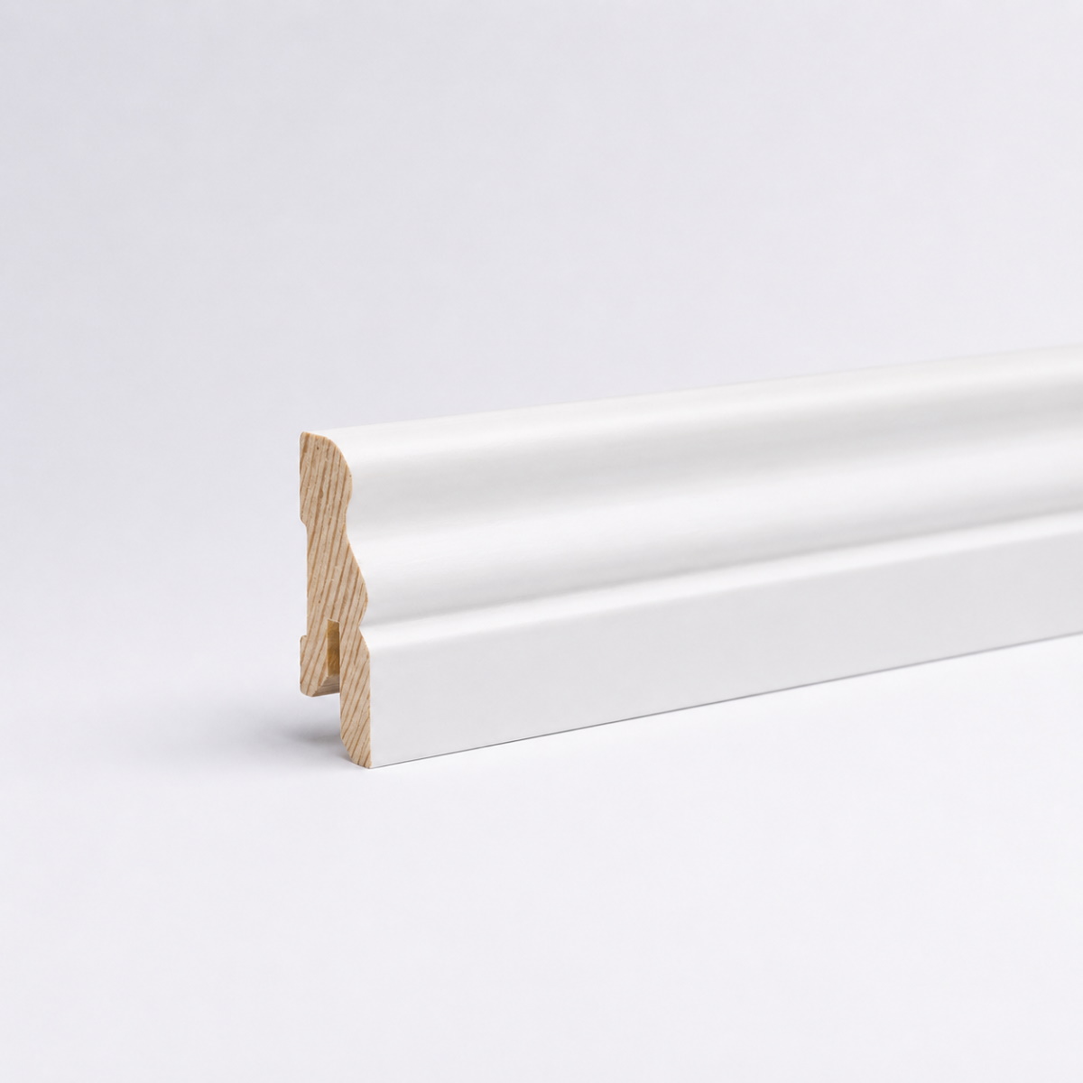 Massivholz-Sockelleiste Berliner Profil 40 x 15 mm - Weiß RAL 9010