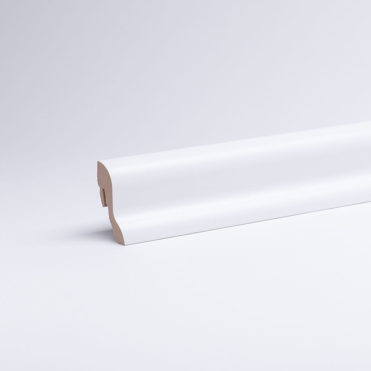 Skirting w. wood optics 40mm white similar RAL 9016 Skirting w. wood optics 40mm white similar RAL 9016
