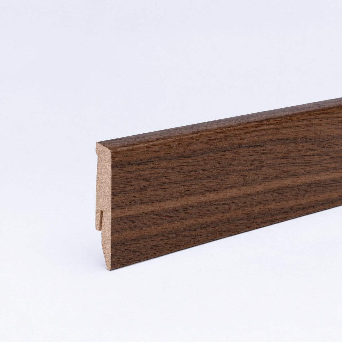 Veneer skirting 60 mm varnished walnut