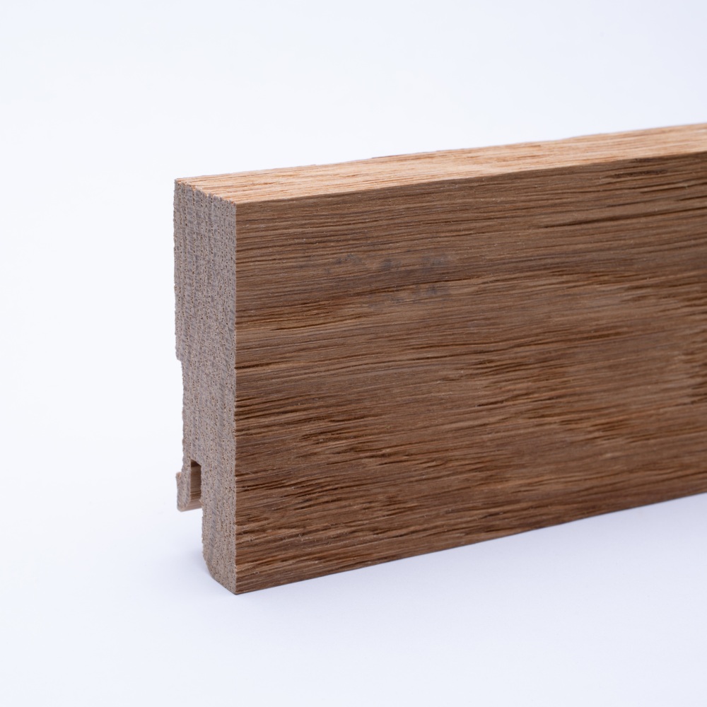 Solid wood skirting 60mm with quadrangular oiled oak Solid wood skirting 60mm with quadrangular oiled oak