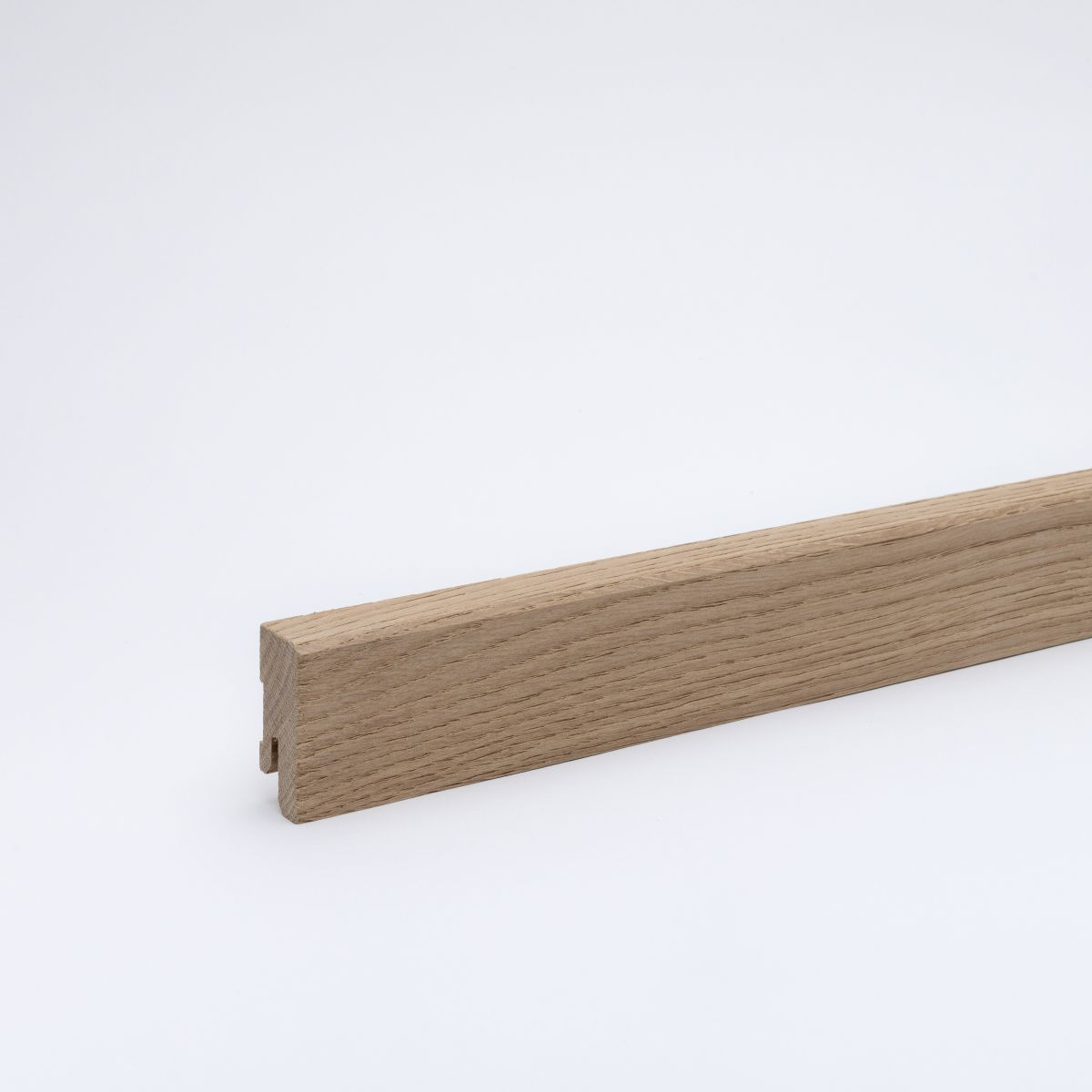 Solid wood skirting 40mm bevelled front edge - oak brushed raw