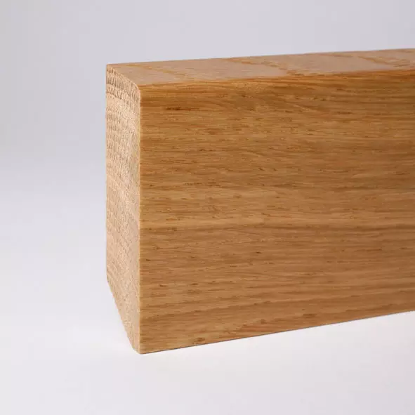Massivholz Sockelleiste 40mm abgeschrägt - Eiche gelackt
