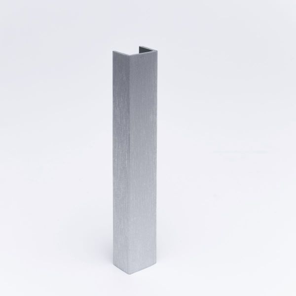 Abschluss für Sockelblende KS150 - Aluminium