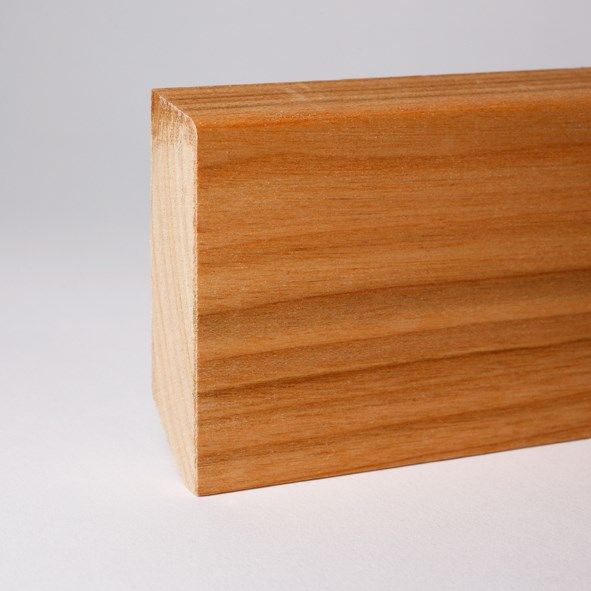 Massivholz-Sockelleiste 60mm mit abgeschrägter Vorderkante - Kirsche geölt