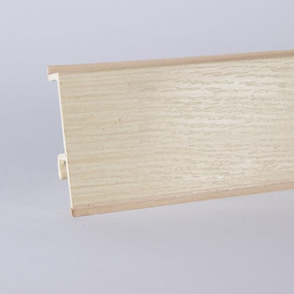 Kunststoff Sockelleiste 20 x 64 x 2.500 - Ahorn